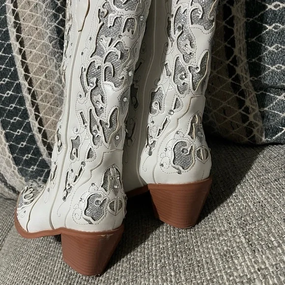 Women’s cowboy boots white gray heel rhinestones size 7 wedding concert - Picture 4 of 7
